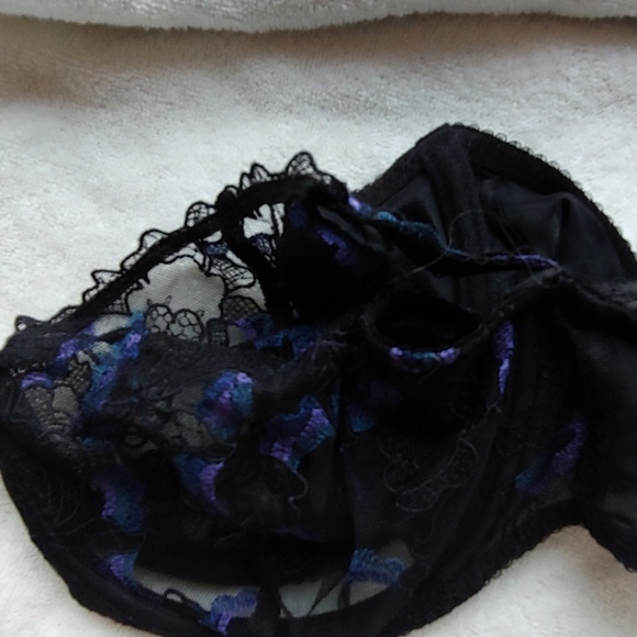 Bra - Picture 2 of 4